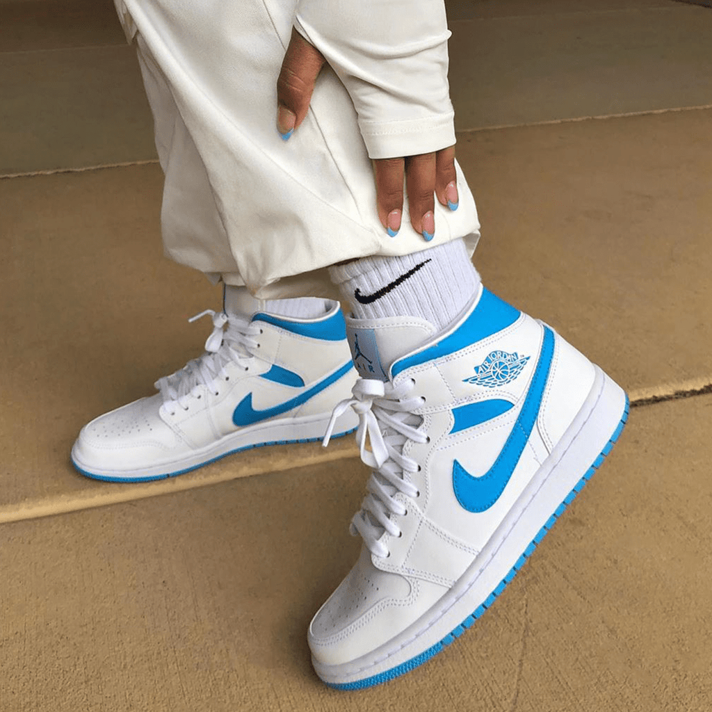 air jordans 1 mid unc