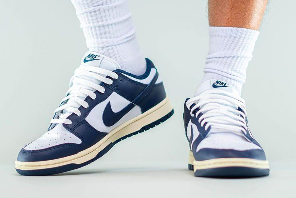 nike dunk low navy blue vintage