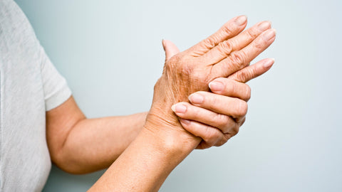 Najhujše bolečine v revmatologiji opazimo pri protinu, septičnemu artritisu, Reiterjevem sindromu, revmatoidnem in psoriatičnem artritisu.