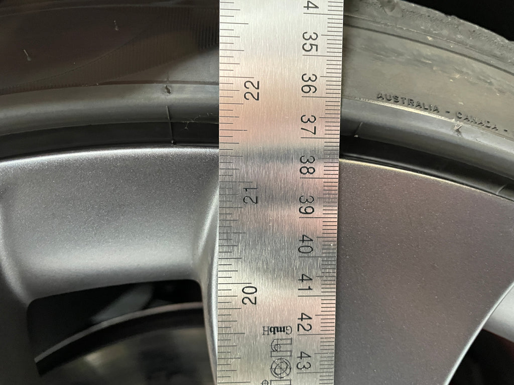 Wheel diameter of 20" Tesla Model 3 Performance Uberturbine