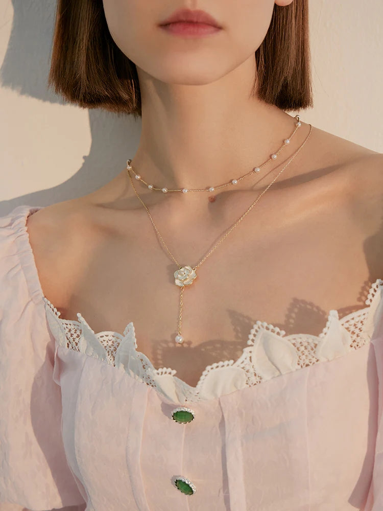 Sexy Clavicle Chain Flower Pendant Necklace