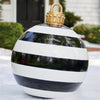 Giant Christmas Ball™ | Opblaasbare kerstdecoratie voor outdoor en indoor!