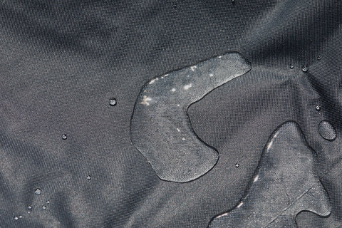 Una tela de sombrilla repelente al agua