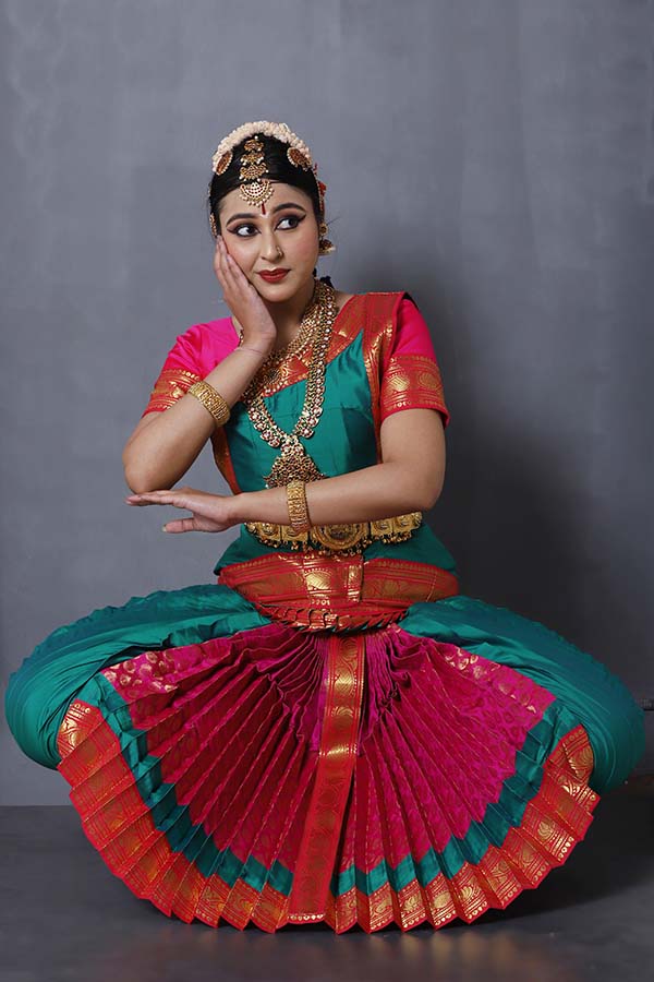 bharatanatyam dress colours