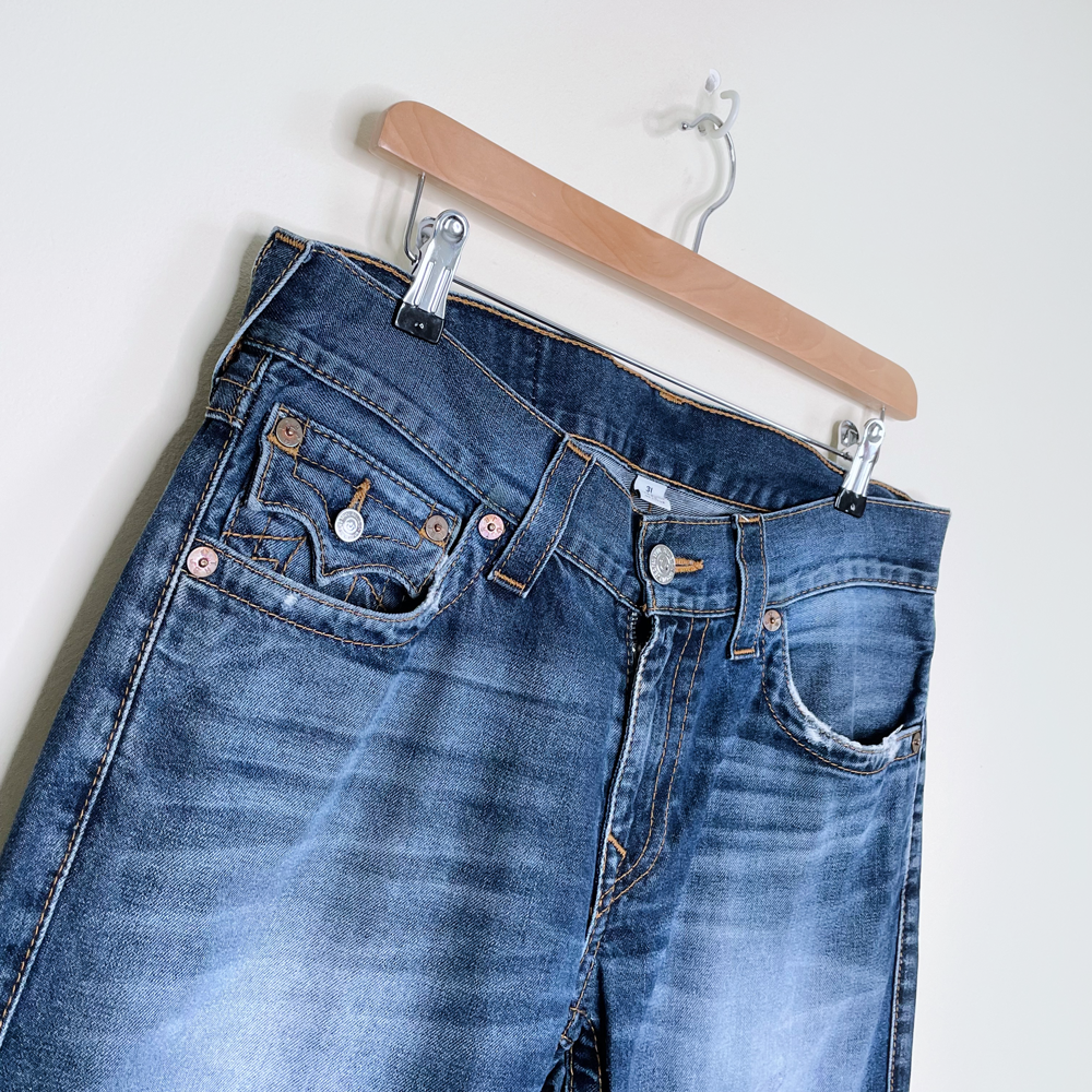 men's true religion slim flap pocket jeans - size 31x34 – good market  thrift store