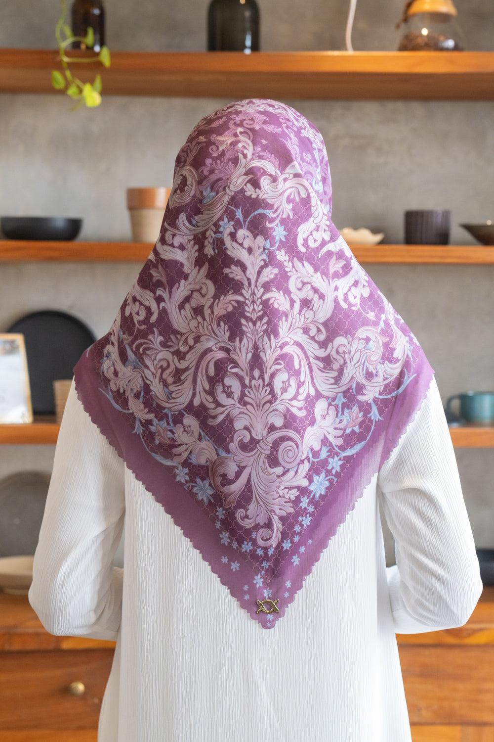 Danisha Scarf (Minor) Azalea Twist