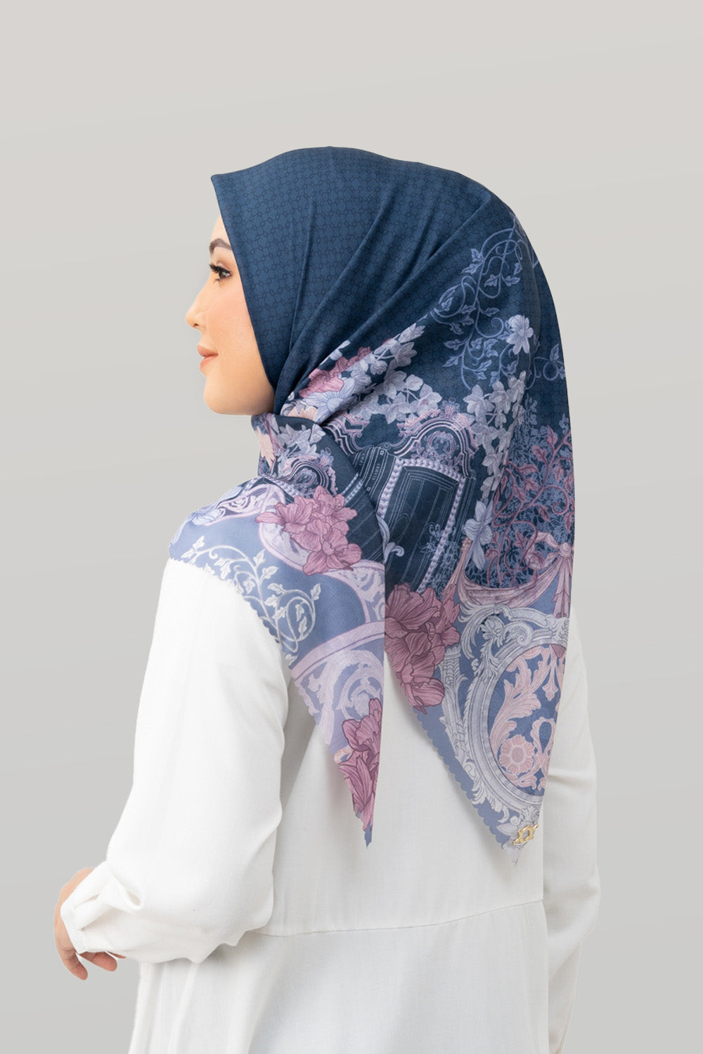 Canova Scarf (Minor) Celestial Blue