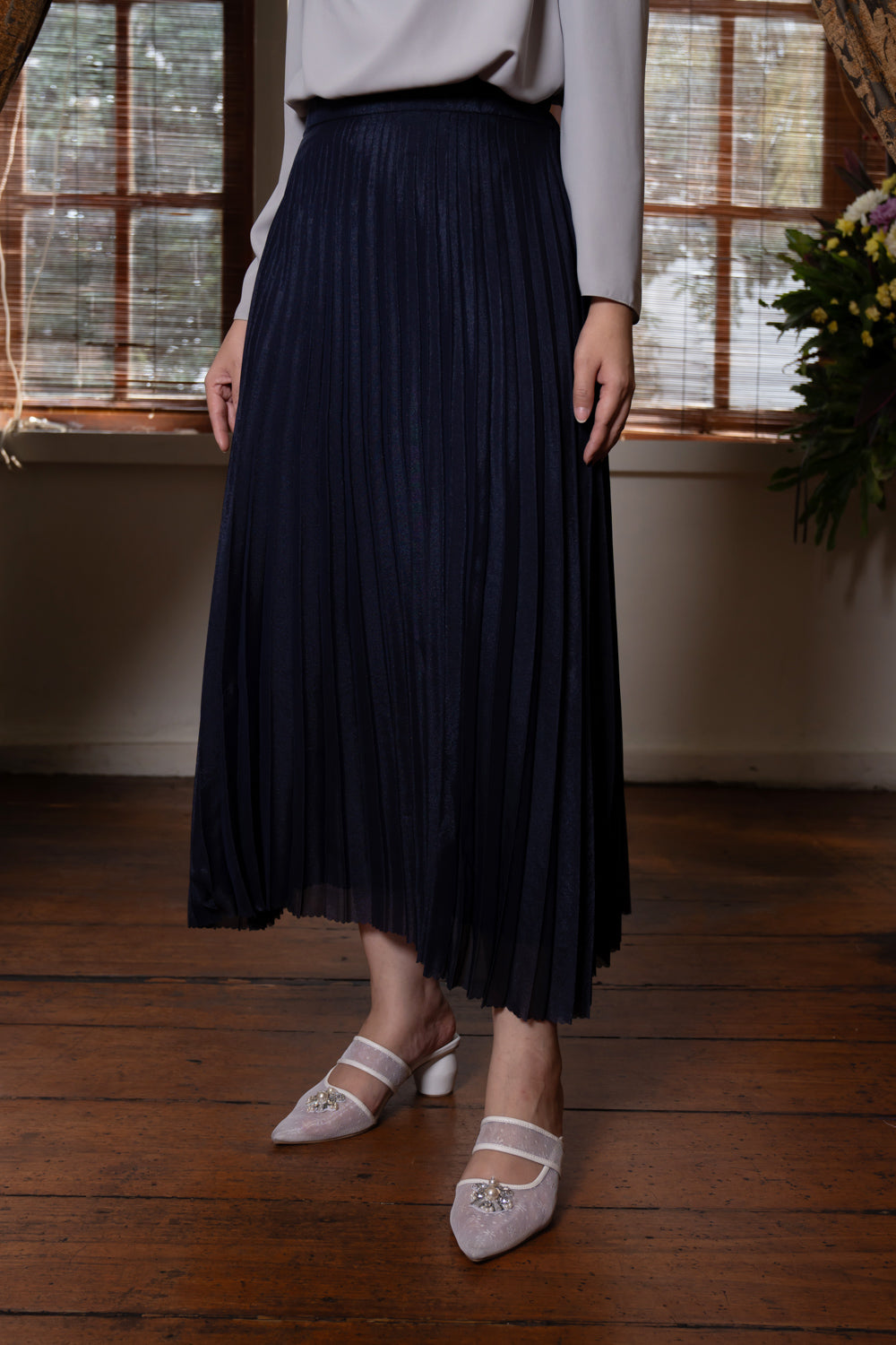 Elle Pleated Skirt Estate Blue