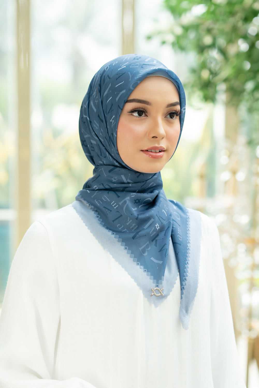 Typography Scarf Blueberry
