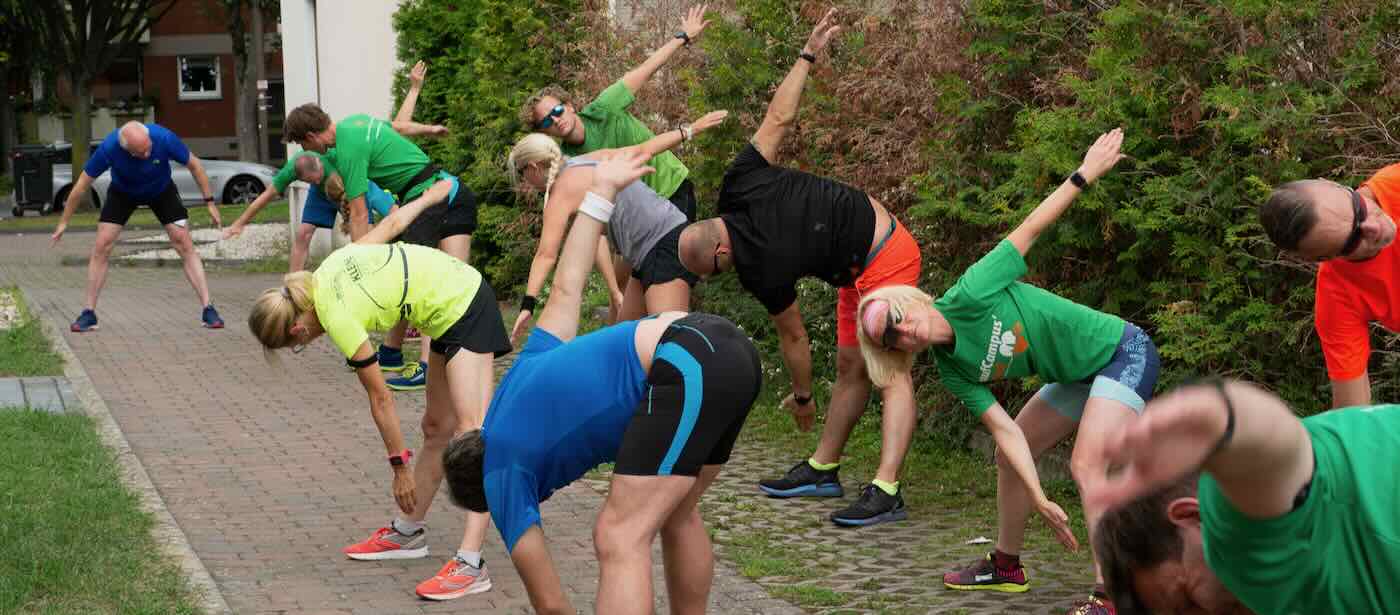 Die Windmühle gehört zum warm-up Aufwärmprogramm auch bei unseren Laufseminaren dazu