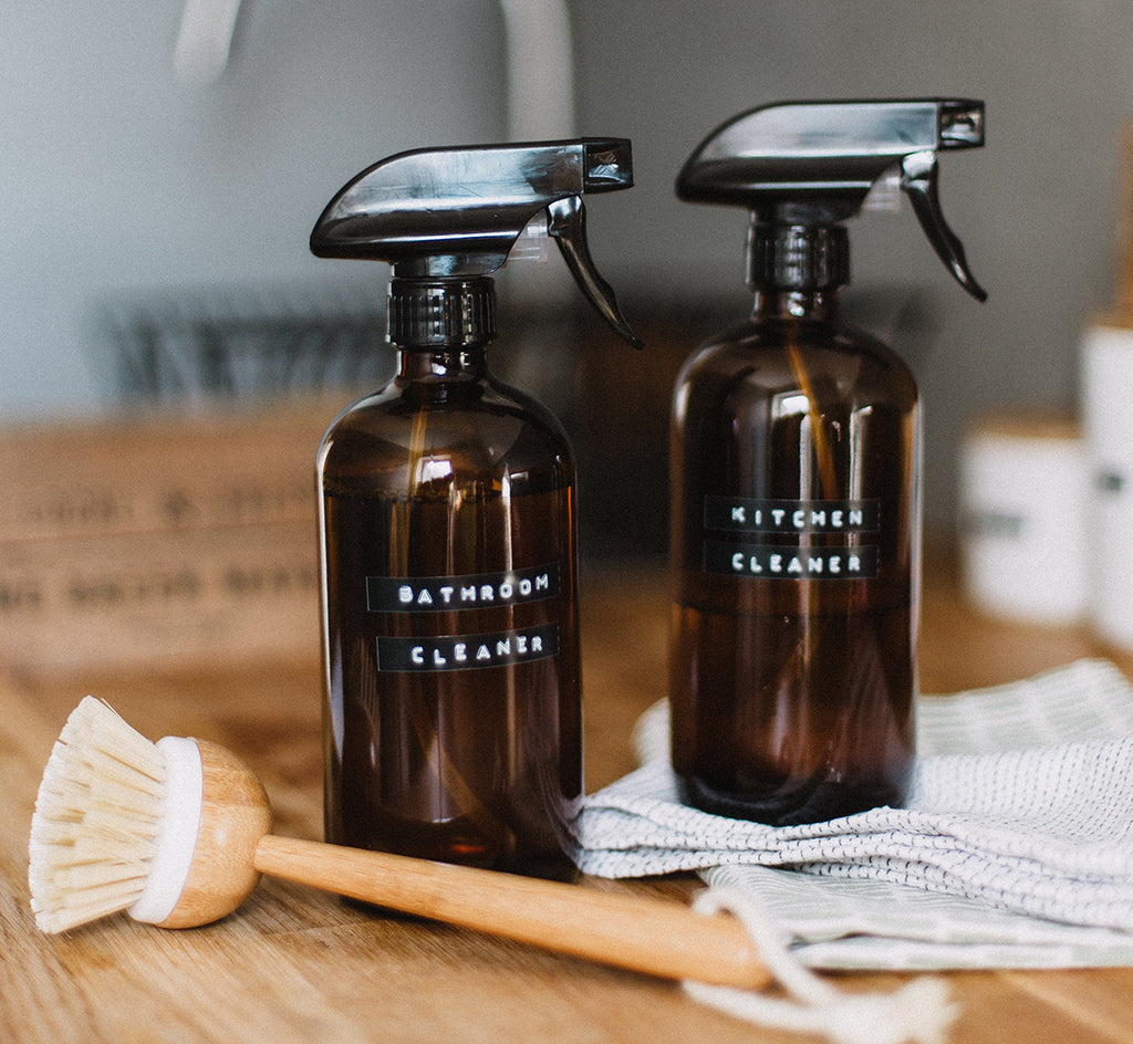 plastic-free eco friendly cleaning products