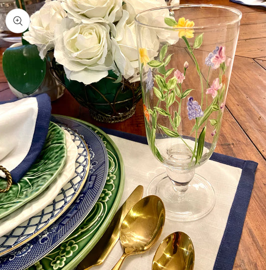 Beautiful set of 7 vintage Italian wine glasses with gold geometric ba –  Lillian Grey