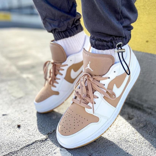 air jordan low tan white