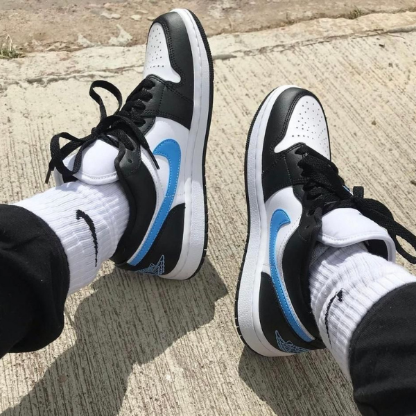 jordan 1 low black university blue