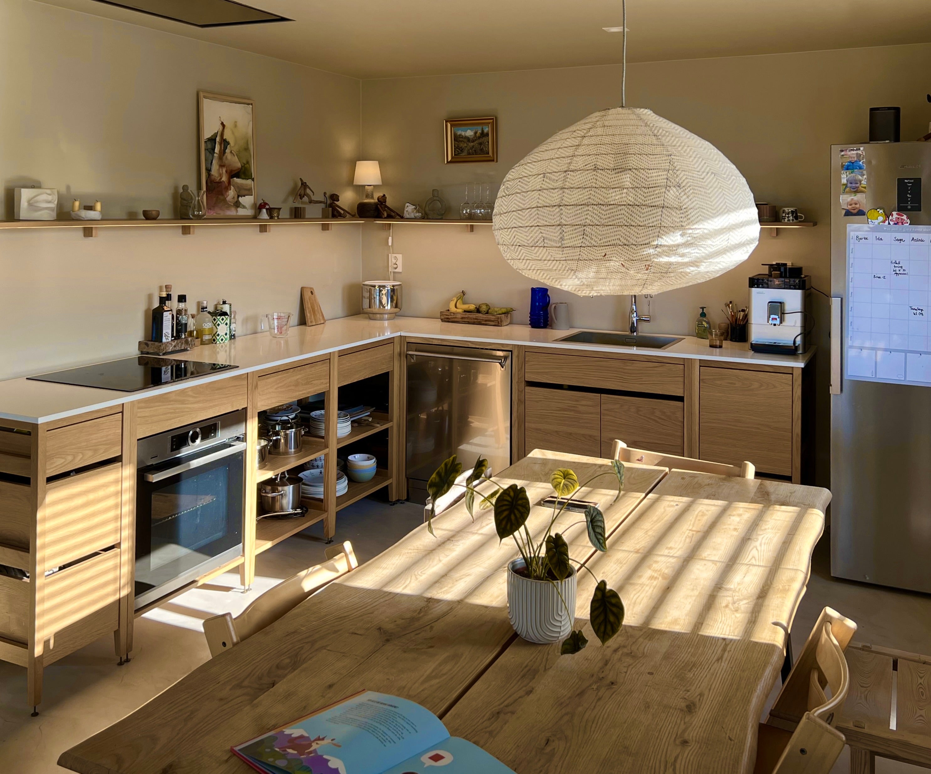 Natural Oak Modular Coquo Kitchen: A perfect blend of functionality and warmth.
