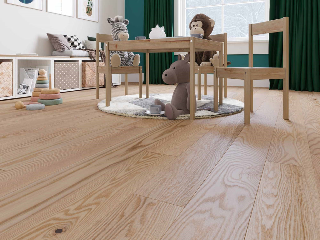 Hardwood Floor - Red Oak V+ Solidclassic Brushed Matte - Noblesse Collection