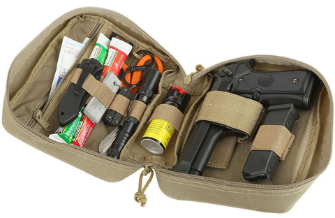 chubby pocket organizer di maxpedition con pistola, caricatore e kit edc