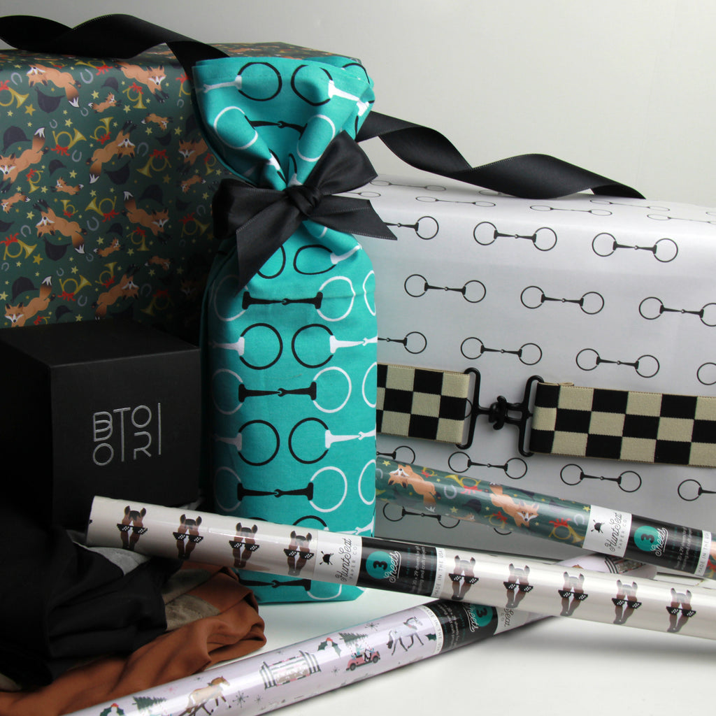 equestrian gift ideas for her using unique horse gift wrapping paper