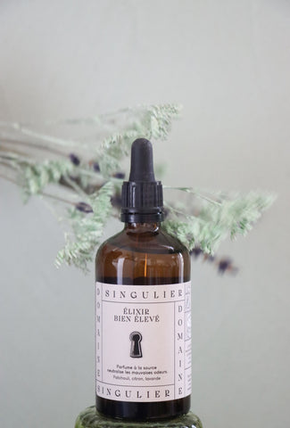 Domaine Singulier well-bred Elixir with a bouquet of lavender and rosemary