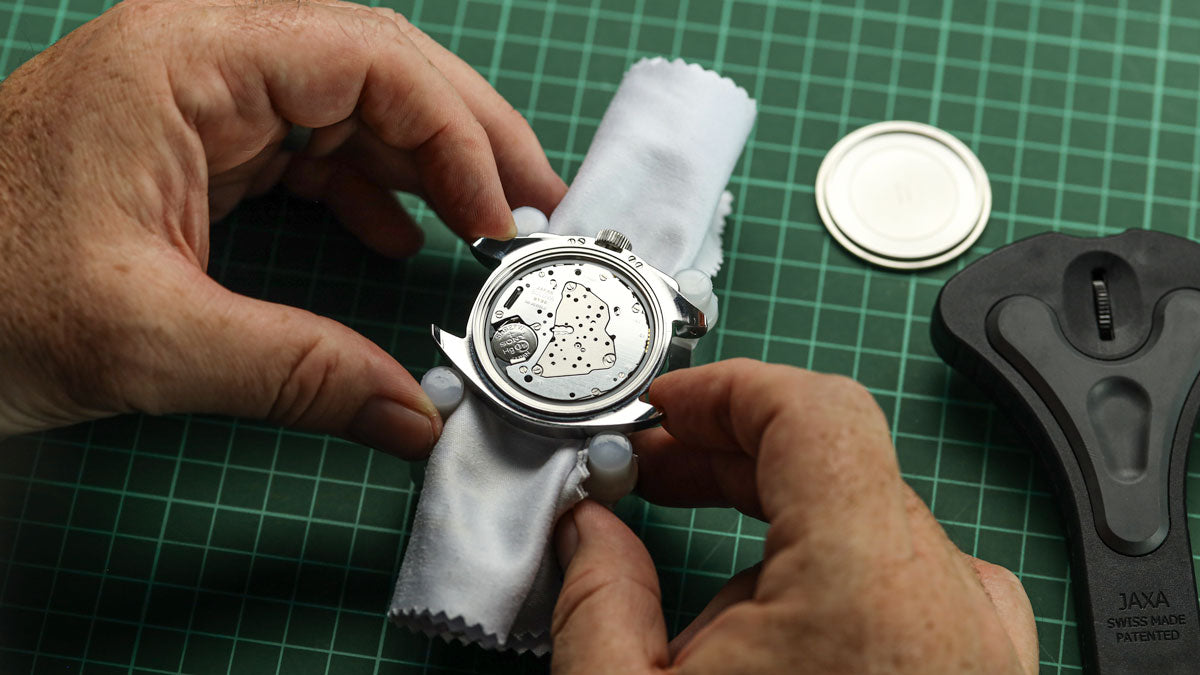 Caseback Removal on a Bulova Watch