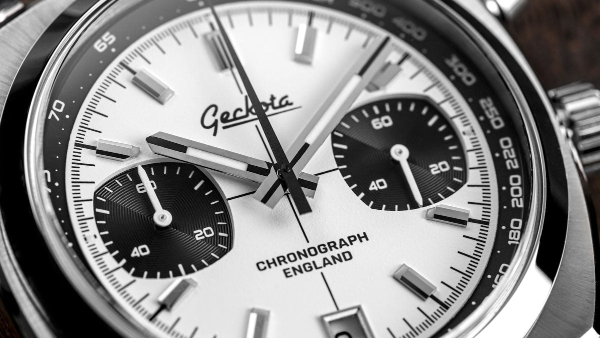 Geckota Chronotimer Racing Chronograph Watch White Dial Classic Panda VS-369-2