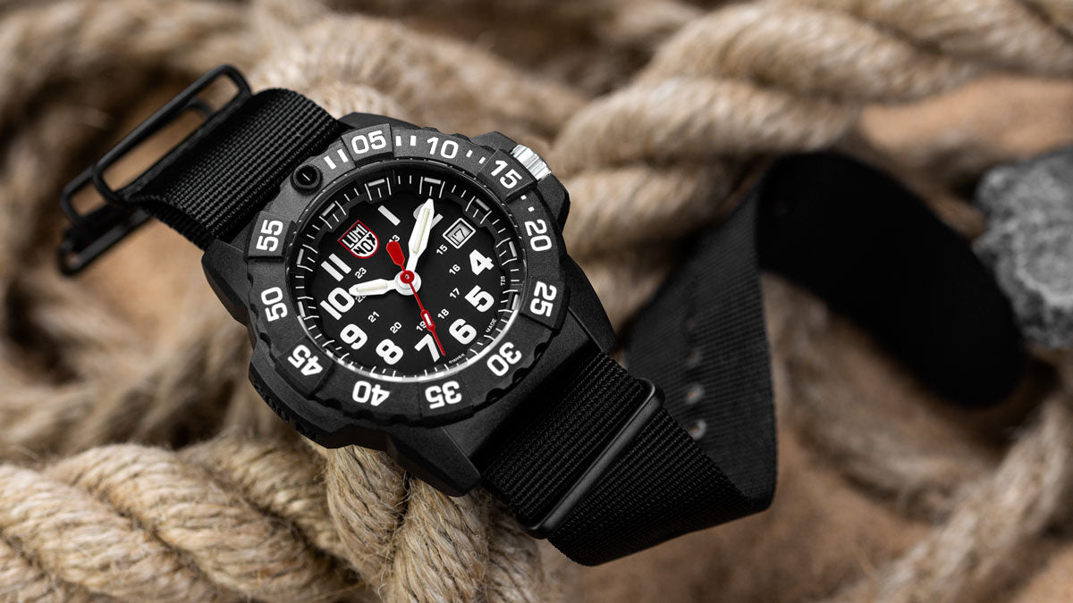 The Luminox 3501 Navy SEAL Watch Review | WatchGecko