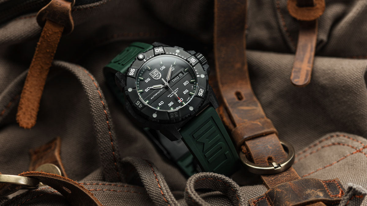 Luminox 3860 Master Carbon