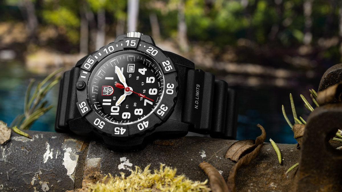 The Luminox 3501 Navy SEAL Watch Review | WatchGecko