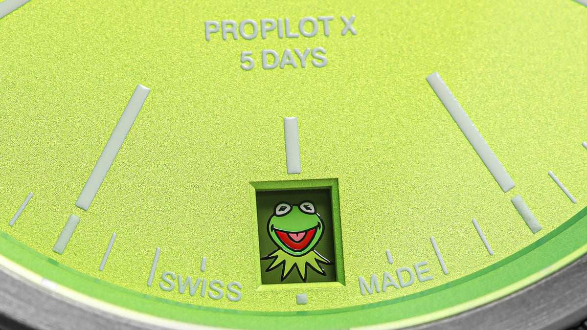 Oris ProPilot Kermit Edition