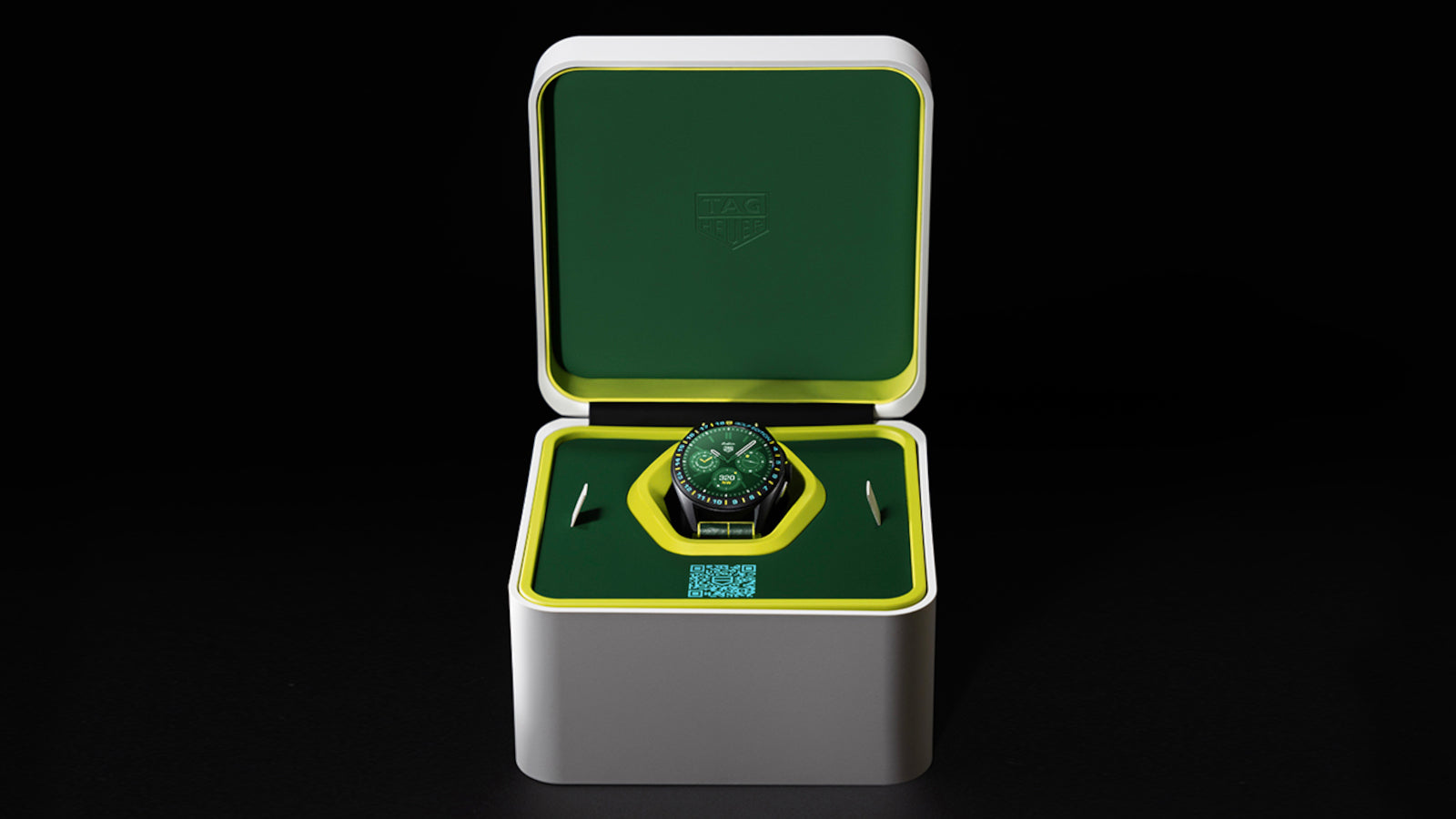 TAG Heuer Connected Calibre E4 45mm x Malbon Golf Edition