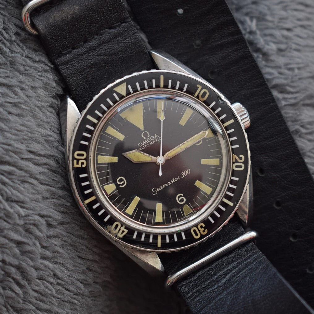 1967 Omega Seamaster 300 165.024 Bakelite Bezel