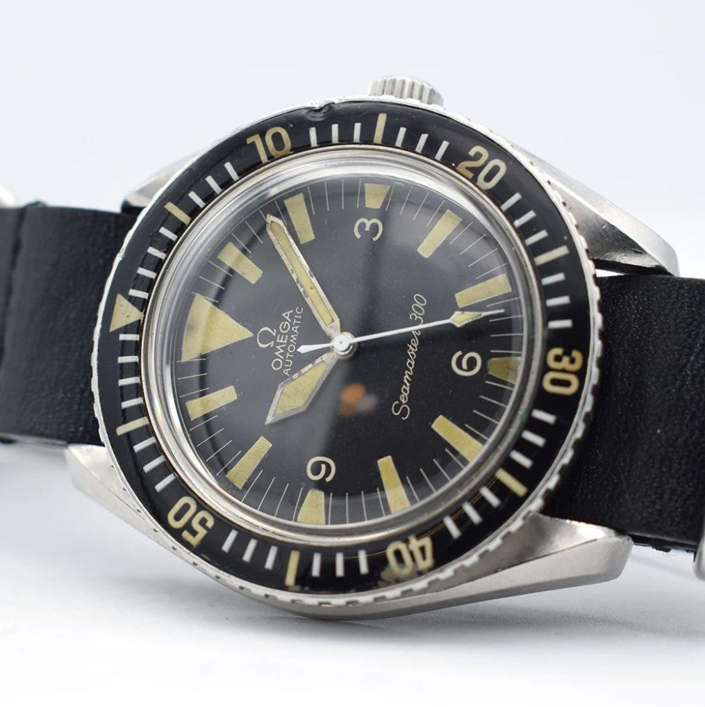 1967 Omega Seamaster 300 165.024 Bakelite Bezel