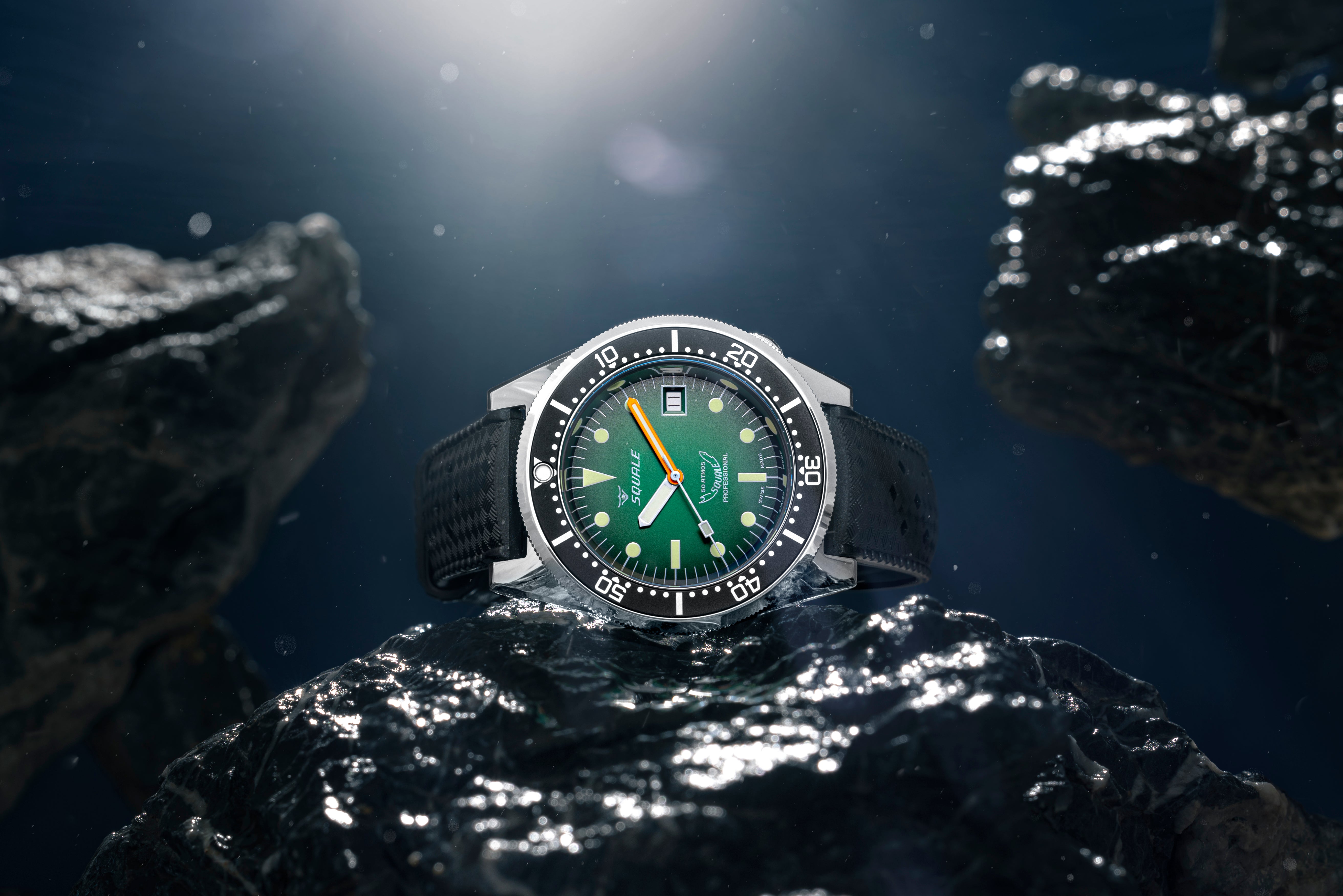 Squale 1521 Swiss Made Divers Watch - Green Ray Dial