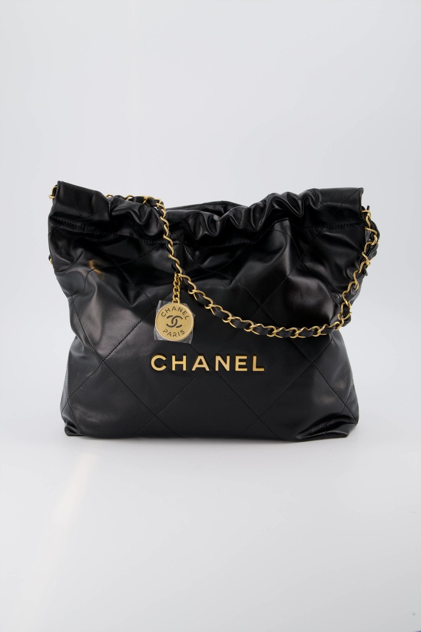 Chanel 22 leather handbag