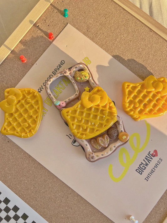 Decoden Phone Case DIY Kit Rabbit Ice Cream Sandwich Candy Hearts Cream  Charms