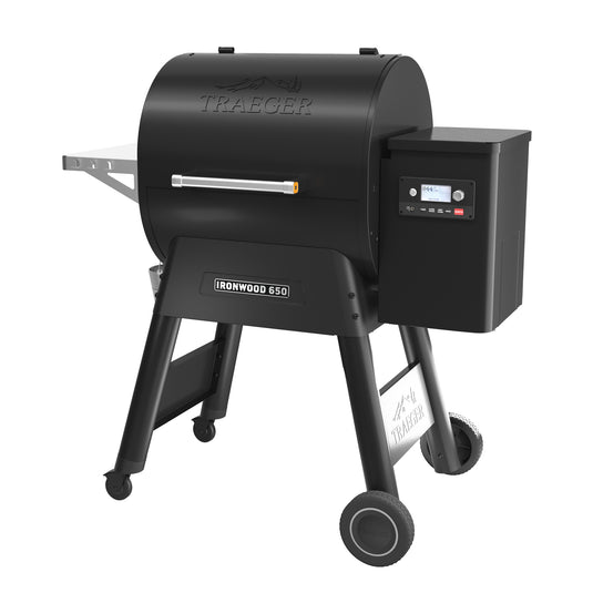Traeger Grills Ranger Portable Wood Pellet Grill and Smoker, Black Small &  Grills BAC679 All Natural Cleaner Grill Accessories 946 ml & Traeger Pellet