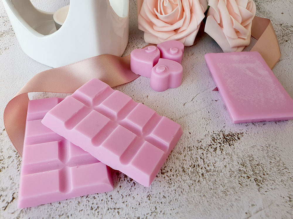 How-To-Make-Wax-Melts-in-Moulds-Feature-9