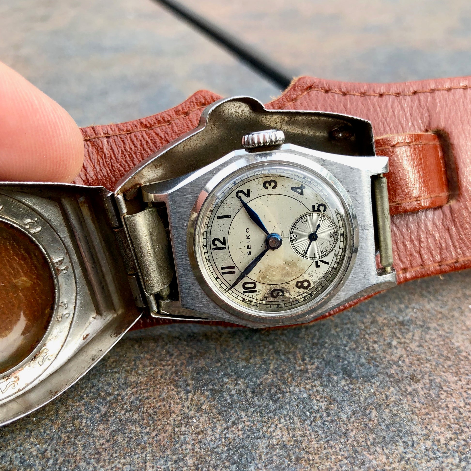 Vintage Seiko WWII Pilots Wristwatch Seikosha Manual Wind Wristwatch 1940's  | Hashtag Watch Co.