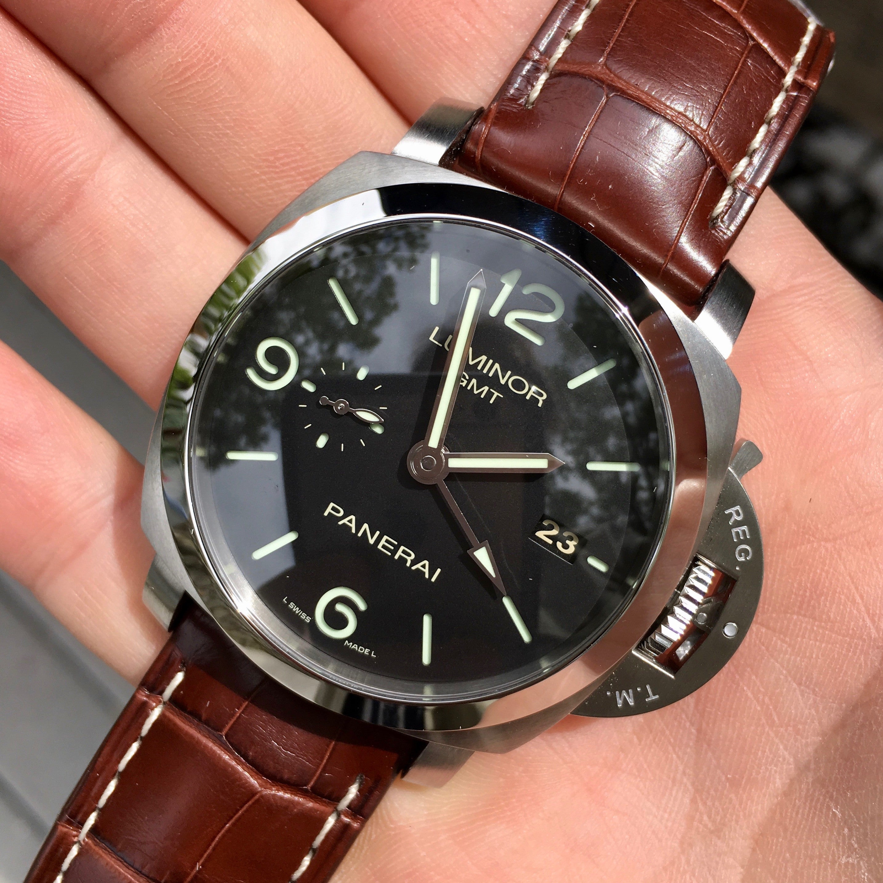 Panerai Luminor 1950 Pam 320 44mm 3 Days Gmt Power Reserve Brown Wrist Hashtag Watch Company