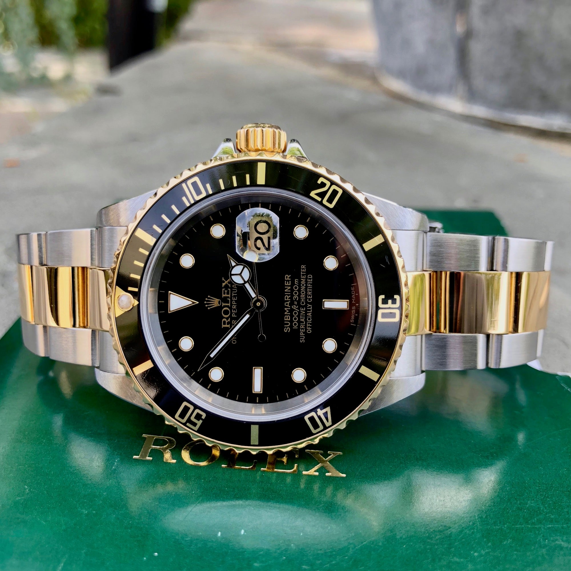 2005 rolex submariner two tone