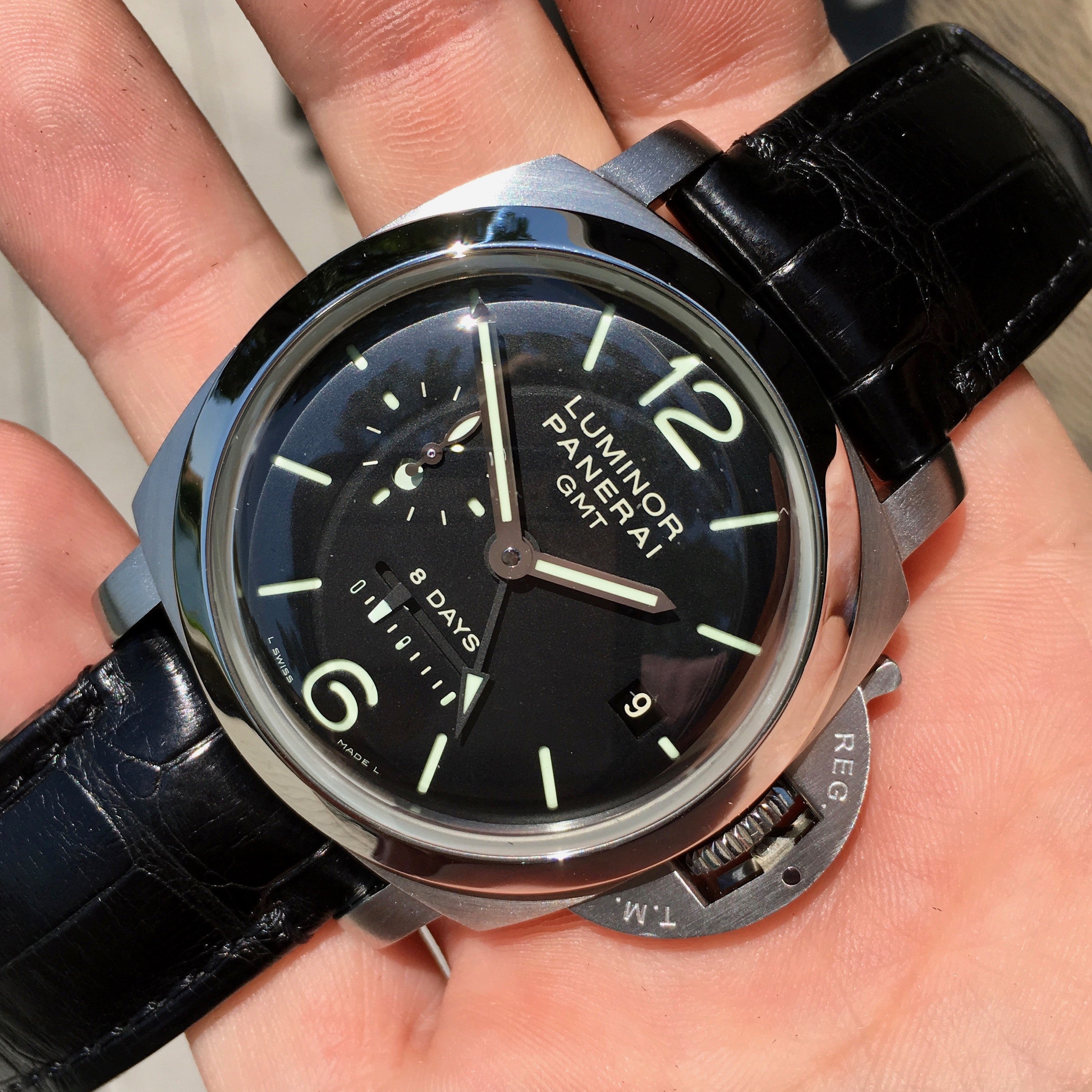 panerai 233 dot dial