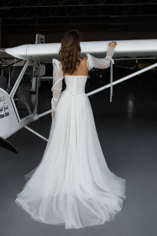 Embroidered_corset_wedding_gown