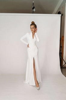Elegant Form-Fitting Long Sleeve Wedding Dress Martha Ocean – Wedding Roof