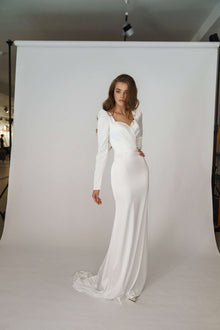 Elegant Form-Fitting Long Sleeve Wedding Dress Martha Ocean – Wedding Roof