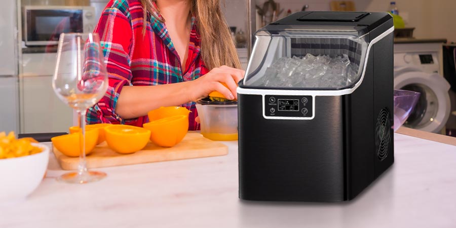 10 Reasons You Need a Countertop Ice Maker in Your Life