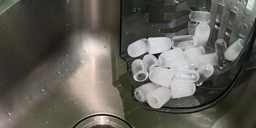 how to clean your ice maker