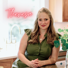 I'm Theresa Halliburton, one of the Flouwer Co. cofounders.