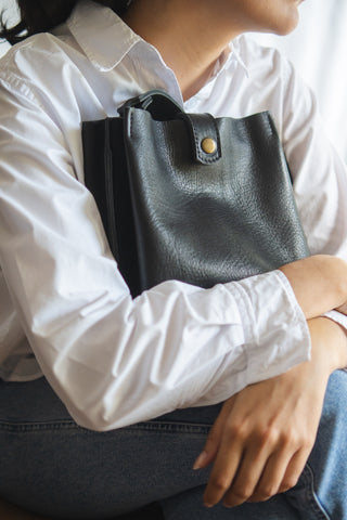 Full grain leather hand bag