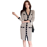 Korean Style Elegant Slim Design Single-breasted V-neck Classic Knitted Dress Sweater