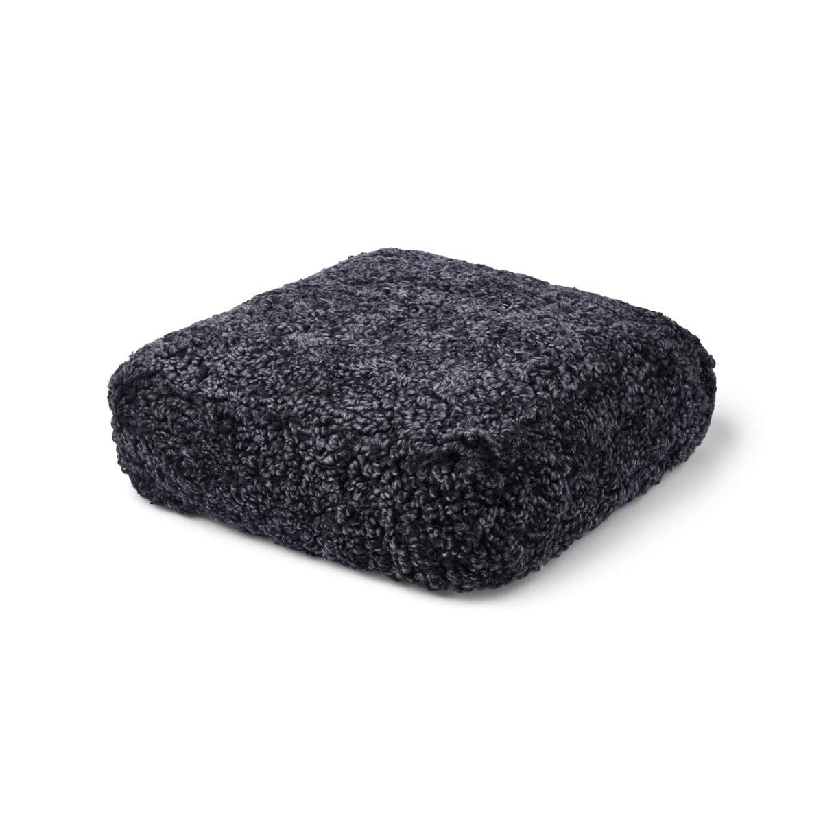 Sittpuff | Fårskinn | Kort lugg | 42x42x13 cm